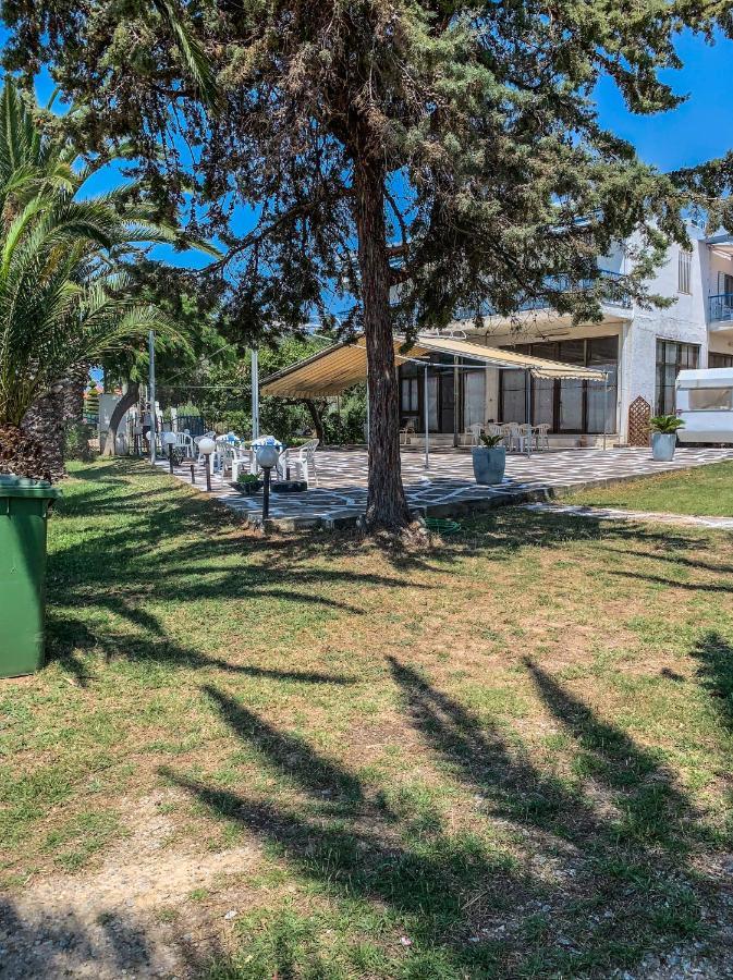 Galinis' Sea Front Studios Nea Kallikrateia Extérieur photo