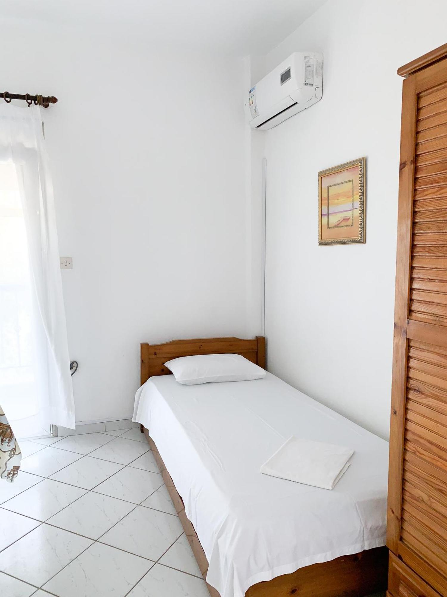 Galinis' Sea Front Studios Nea Kallikrateia Chambre photo